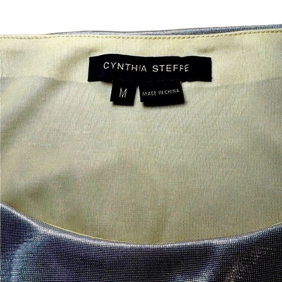 Luxurious‎ Cynthia Steffe Metallic Gold Cap Sleeve Dress | Size Medium - Picture 9 of 9